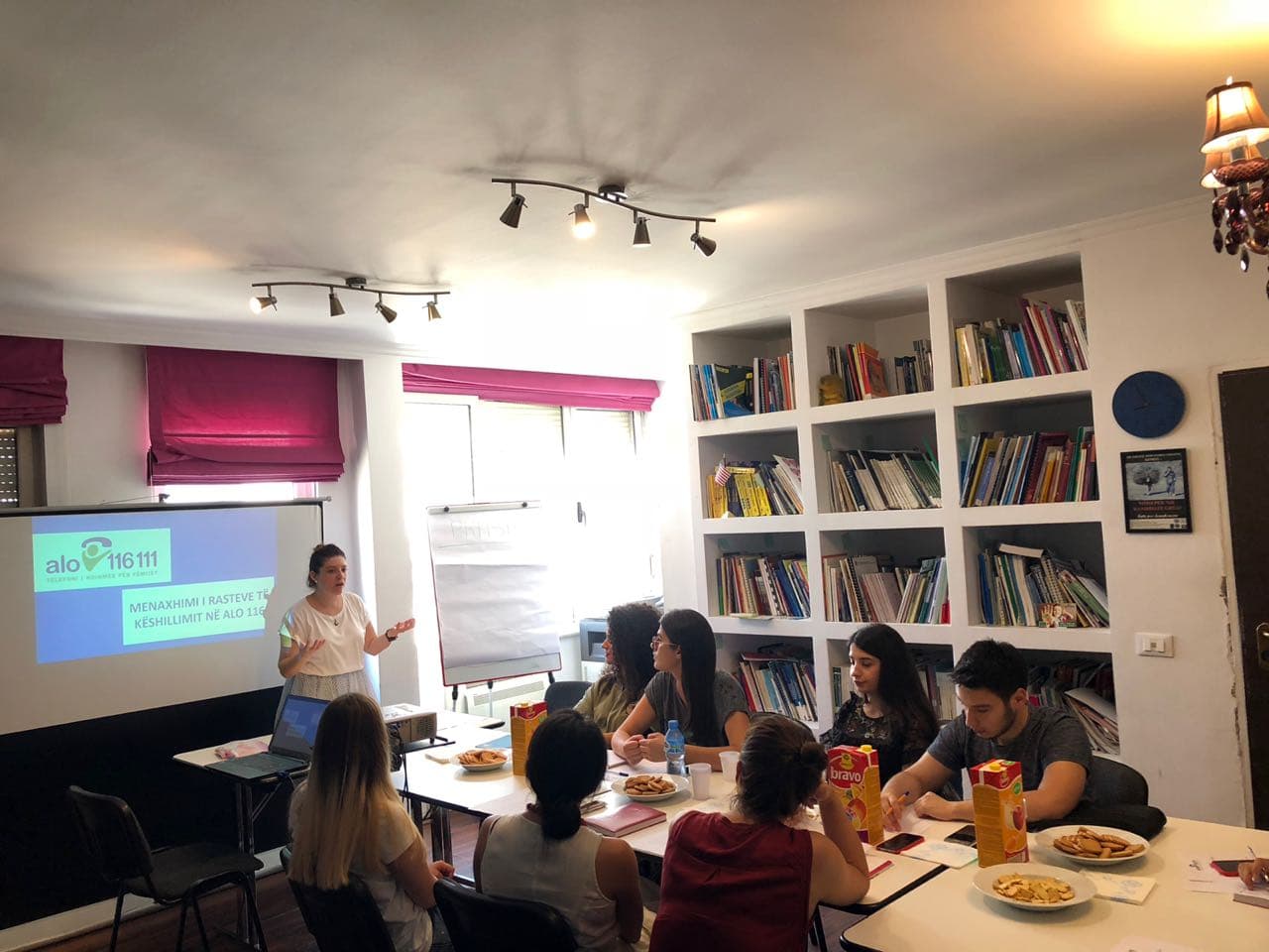 ALO 116, trajnon stafin për...