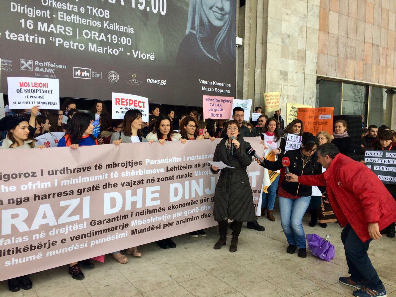 BARAZI DHE DINJTET PËR GRATË...